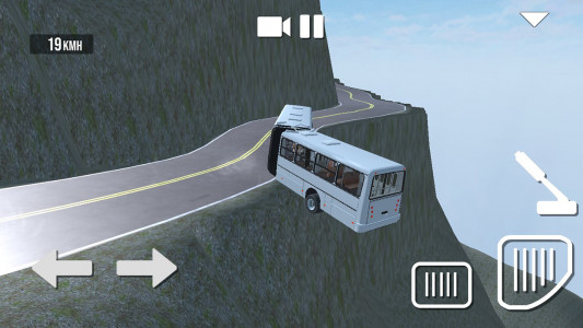 اسکرین شات بازی Bus Simulator Mountain Traffic 7