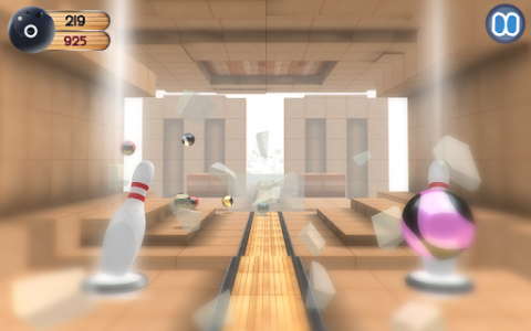 اسکرین شات بازی Smash Glass Bowling Game 3D 7