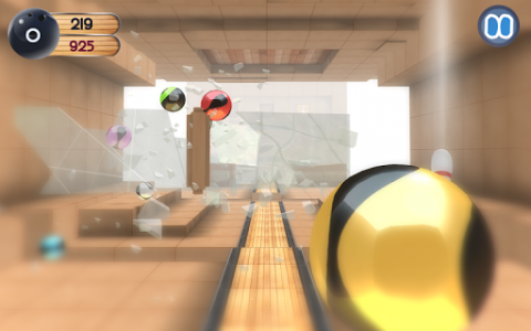 اسکرین شات بازی Smash Glass Bowling Game 3D 6