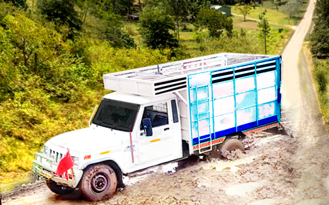 اسکرین شات بازی 4x4 Pickup Truck Hill Truck 3D 1