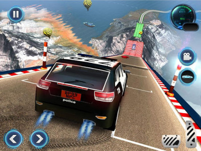 اسکرین شات برنامه Police Ramp Car Jumping Extreme City GT Car Racing 7