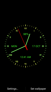 اسکرین شات 3 برنامه Analog Clock Live Wallpaper