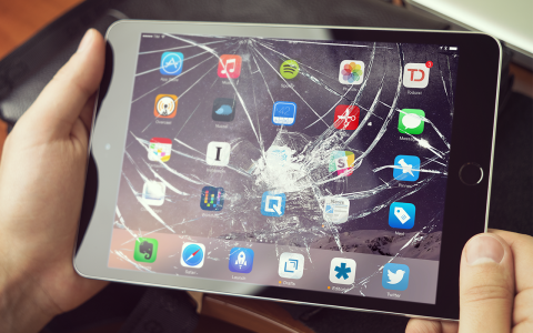 اسکرین شات 8 برنامه Broken Screen Prank: Cracked