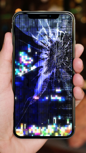 اسکرین شات 2 برنامه Broken Screen Prank: Cracked