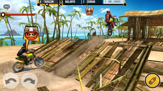 اسکرین شات بازی Clan Race: Xtreme Real Time PVP Motocross 4