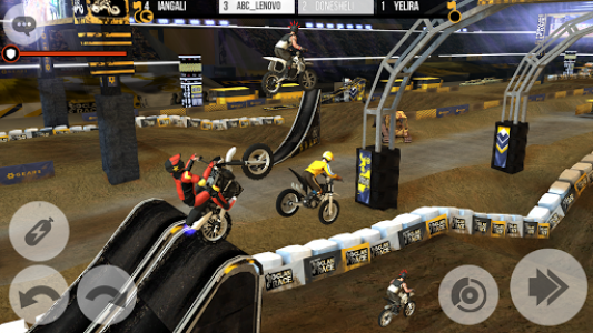 اسکرین شات بازی Clan Race: Xtreme Real Time PVP Motocross 5