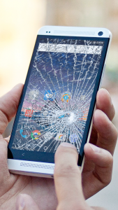 اسکرین شات بازی Cracked Screen Prank 2