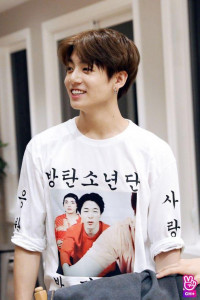 اسکرین شات برنامه BTS Jungkook Wallpaper - Jungk 3