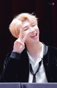 اسکرین شات برنامه BTS RM Wallpaper - Rap Monster 3
