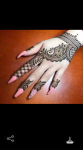 اسکرین شات 4 برنامه Mehndi Designs: Hena Designs