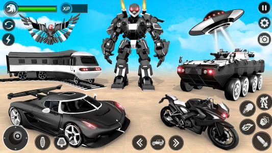 اسکرین شات بازی Flying Hawk Robot Car Games 5