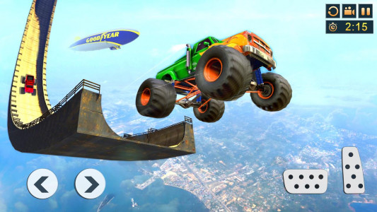 اسکرین شات برنامه Car Stunts: Monster Truck Game 1