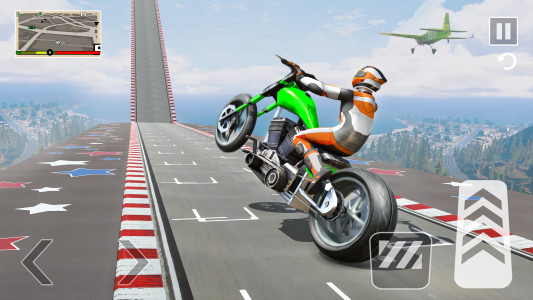 اسکرین شات 3 برنامه Mega Ramp Stunt Bike Games 3D