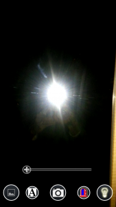 اسکرین شات برنامه Magnifying Glass Flashlight 4