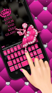 اسکرین شات برنامه Pink Glamour girl Keyboard Theme 1