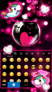اسکرین شات برنامه Pink Heart Glass Keyboard Theme 3