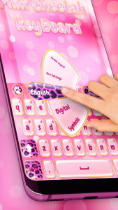 اسکرین شات برنامه Pink cheetah keyboard 2