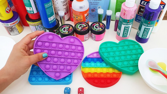اسکرین شات برنامه Fidget Toys 3D - Squishy Magic 3