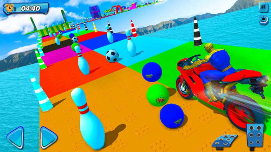 اسکرین شات 4 بازی Superhero Bike Stunt Games 3D