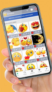 اسکرین شات برنامه 😊WAStickerApps emojis stickers for whatsapp 6