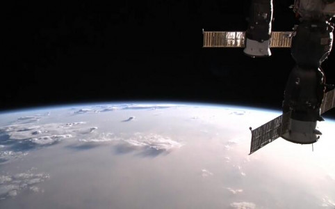 اسکرین شات برنامه ISS Live Now: View Earth Live 2