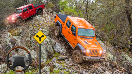 اسکرین شات 2 برنامه Pickup Truck Simulator Game 3D