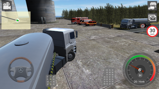اسکرین شات بازی Mercedes Benz Truck Simulator Multiplayer 5