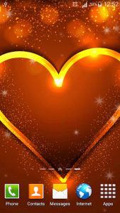 اسکرین شات برنامه Glitter Heart Live Wallpaper 3