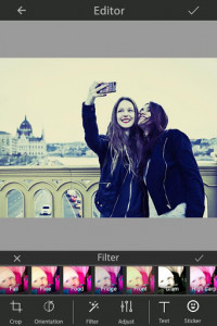 اسکرین شات برنامه PicCam : Perfect Selfie Camera 4