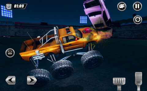 اسکرین شات بازی 6x6 Monster Truck Demolition Derby: Stunt Car Race 4