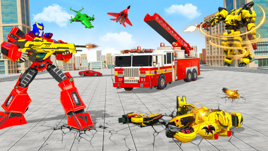 اسکرین شات بازی Fire Truck Robot Car Game 8