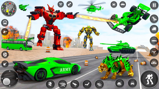 اسکرین شات برنامه Army Tank Robot 3D Car Games 3
