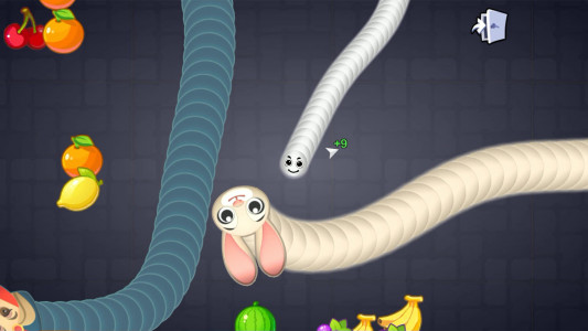 اسکرین شات بازی Worms Merge: idle snake game 3