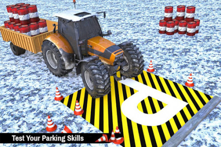 اسکرین شات برنامه Tractor Trolley Parking Drive - Drive Parking Game 5
