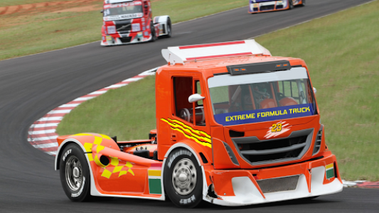 اسکرین شات برنامه Truck Simulator: Ultimate Race 5