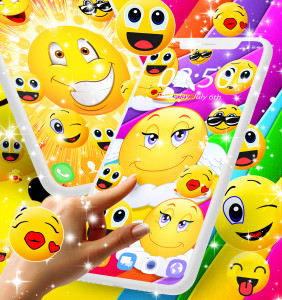 اسکرین شات برنامه Emoji live wallpaper 5