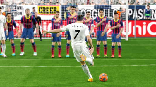 اسکرین شات بازی (شبیه ساز)PES2015 2