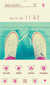 اسکرین شات 5 برنامه Sneaker Heart Wallpaper