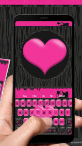اسکرین شات برنامه Pink Heart Keyboard Theme 2