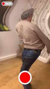 اسکرین شات 5 برنامه Wacky Mirror Camera Filter