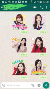 اسکرین شات برنامه KPOP WAStickerApps : Korean Stickers for Whatsapp 5