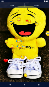 اسکرین شات برنامه Cute Emoji Live Wallpaper 5